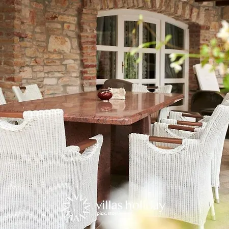 Karim Guest house